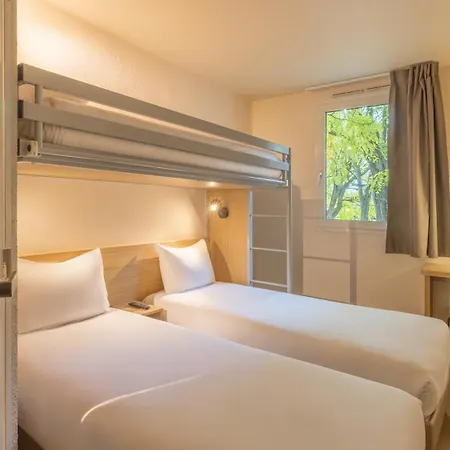 Kyriad Eco - Roissy - Aeroport Paris-Charles De Gaulle Hotel 2*