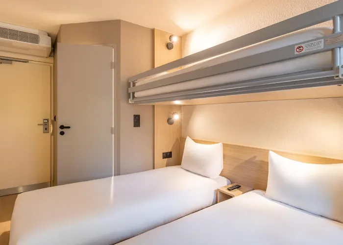 プレミア　クラッセ　ロワシー　cdg - パリ　ノール　2 - パルク　デ　ゼクスポジション 2* ロワシー・アン・フランス