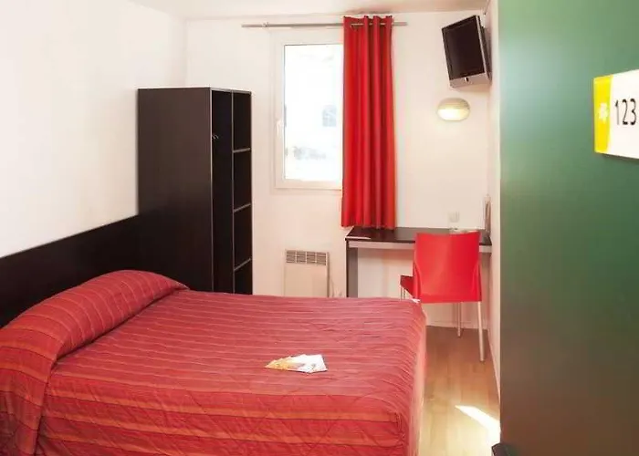 プレミア　クラッセ　ロワシー　cdg - パリ　ノール　2 - パルク　デ　ゼクスポジション ホテル