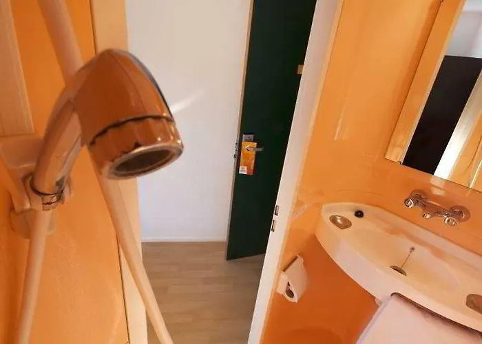 ホテル プレミア　クラッセ　ロワシー　cdg - パリ　ノール　2 - パルク　デ　ゼクスポジション 2*